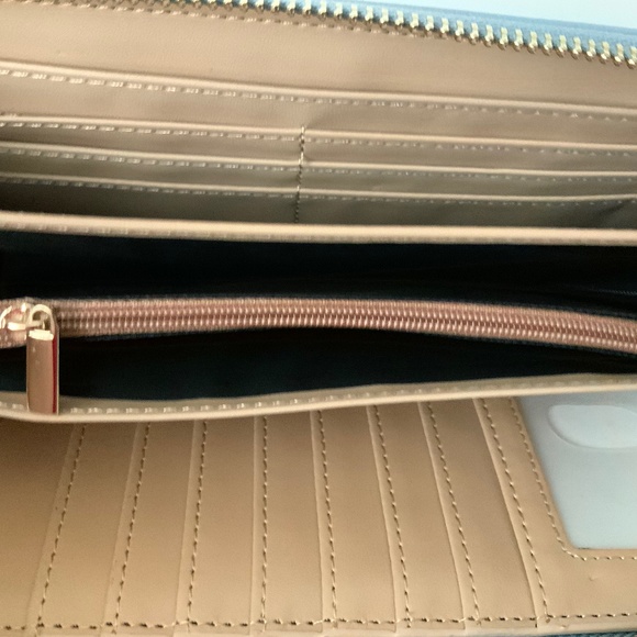 WOZEAH Women's Wristlet Wallet - Picture 6 of 10